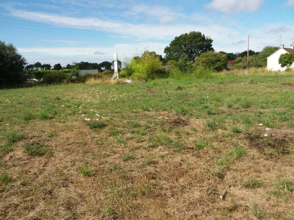 À vendre : Terrain de 475 m² – Calme et Proximité des Transports